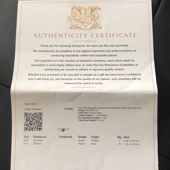 Thai ruby ring with Diamond in 9k Yellow Gold - Picture 5 of 5